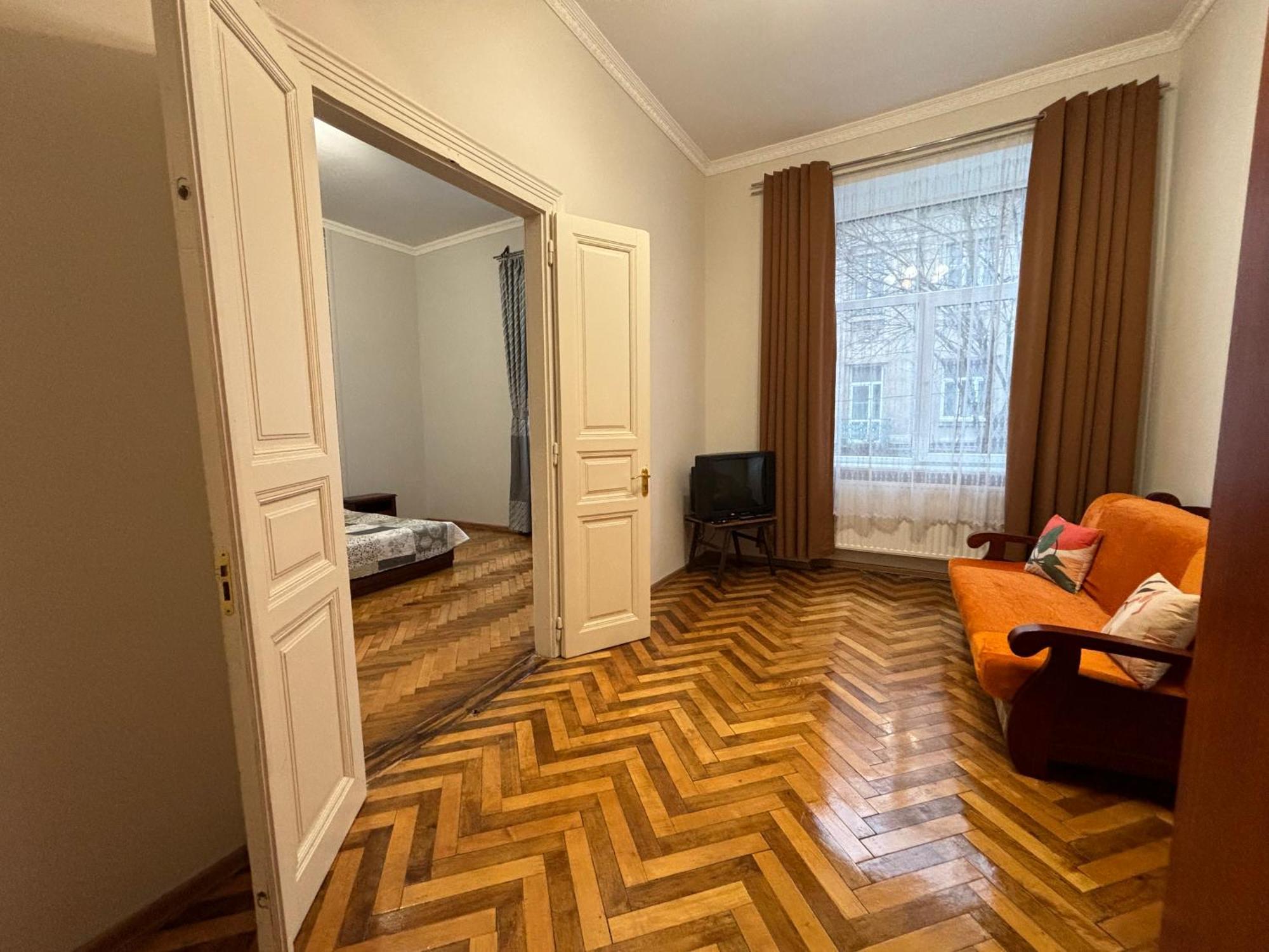 Айстра Daire Lviv Dış mekan fotoğraf